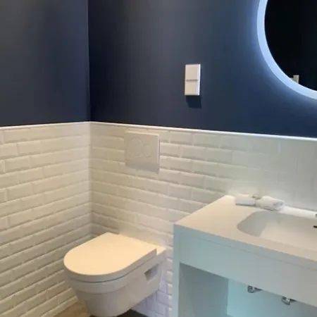 أولاند فندق