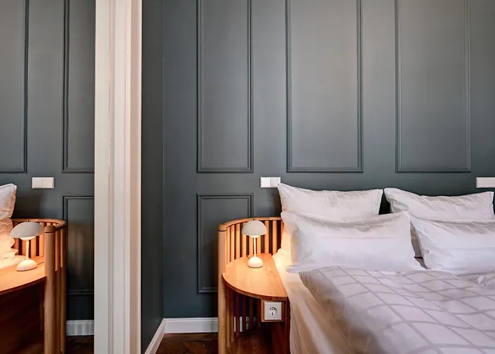 Uhland Hotel Munich