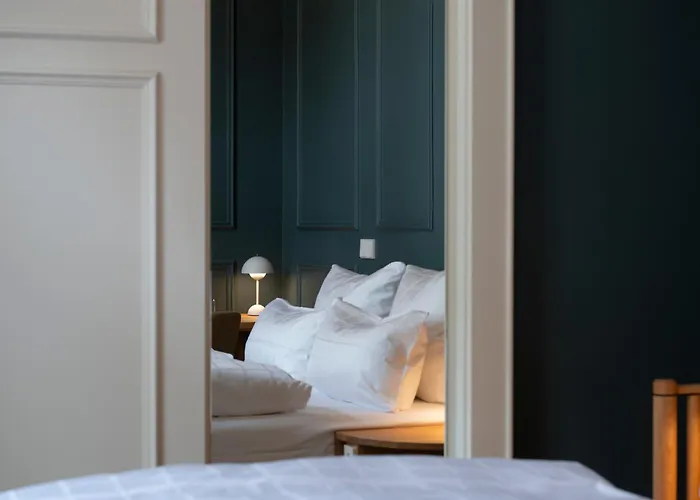 Uhland Hotel