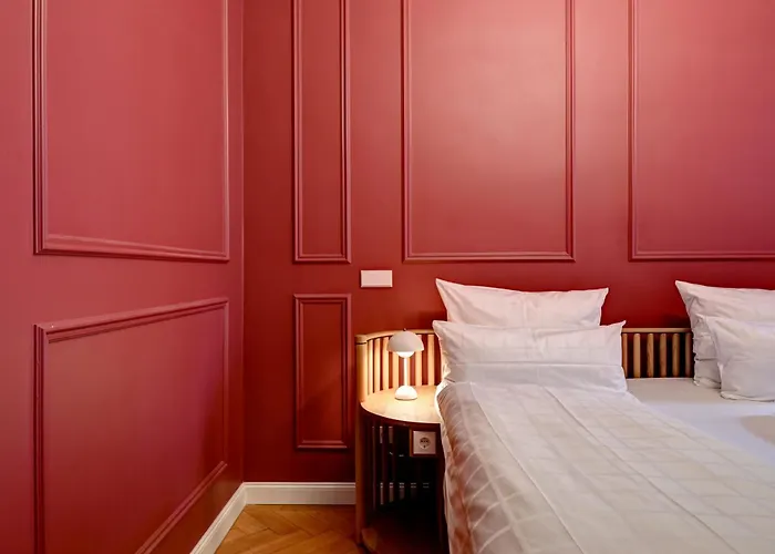 Uhland Hotel Munich