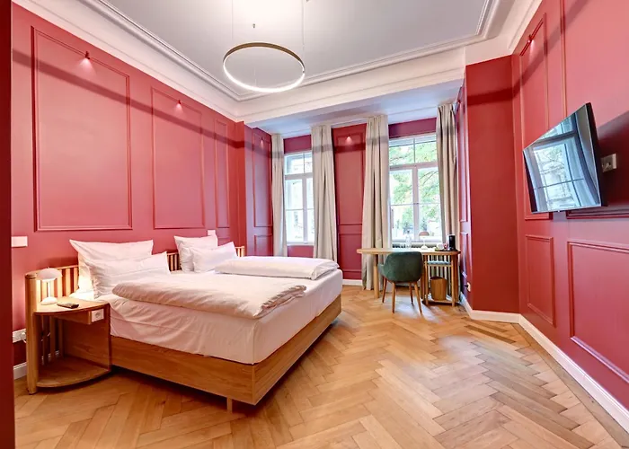 Uhland Hotel Munich