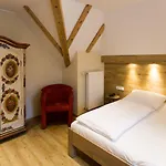 Hotel Uhland 3*